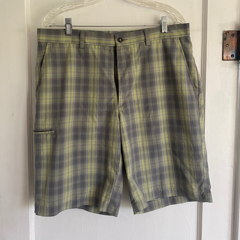 Golf shorts
